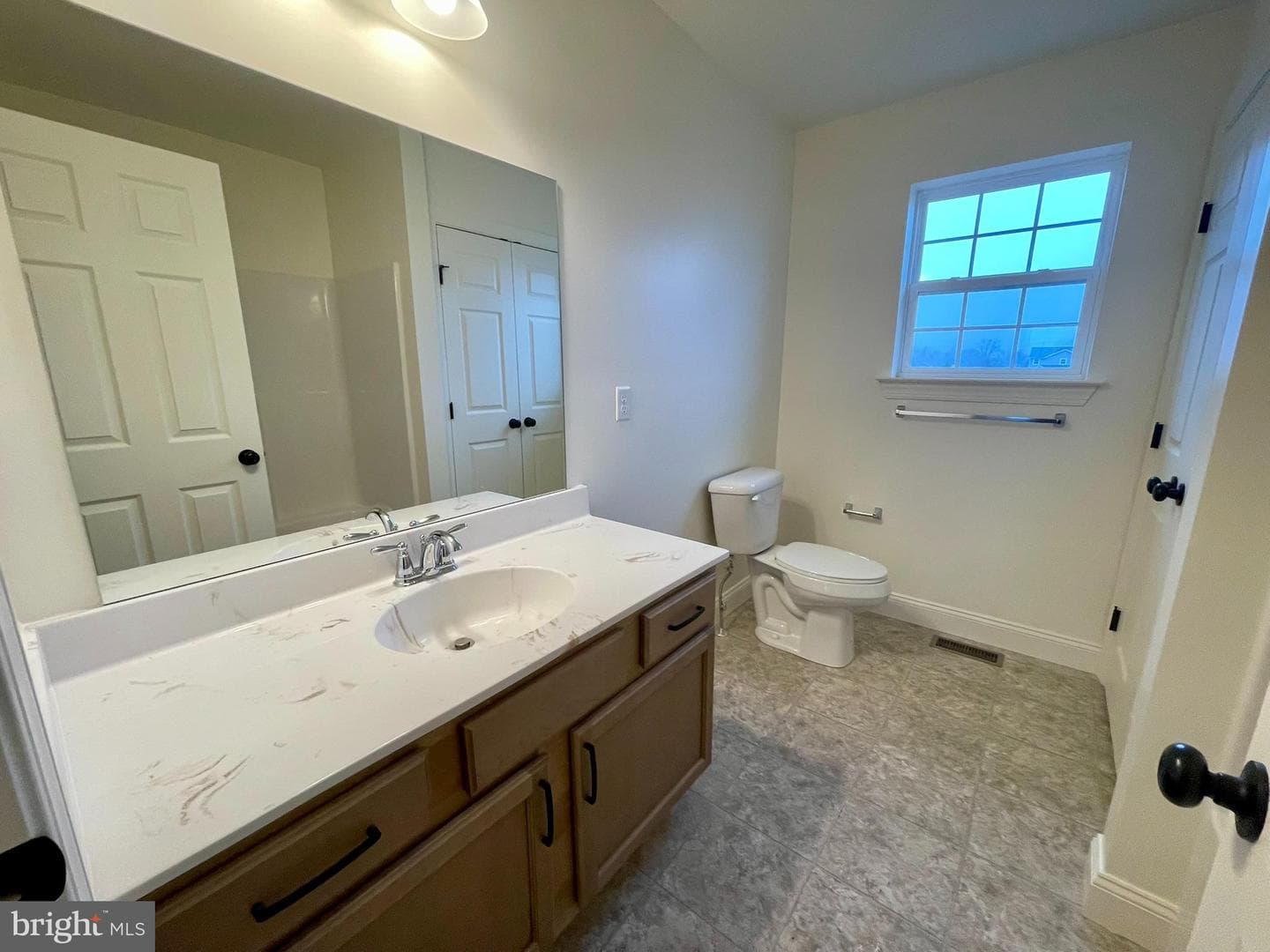 305 Jasmine Drive photo 24