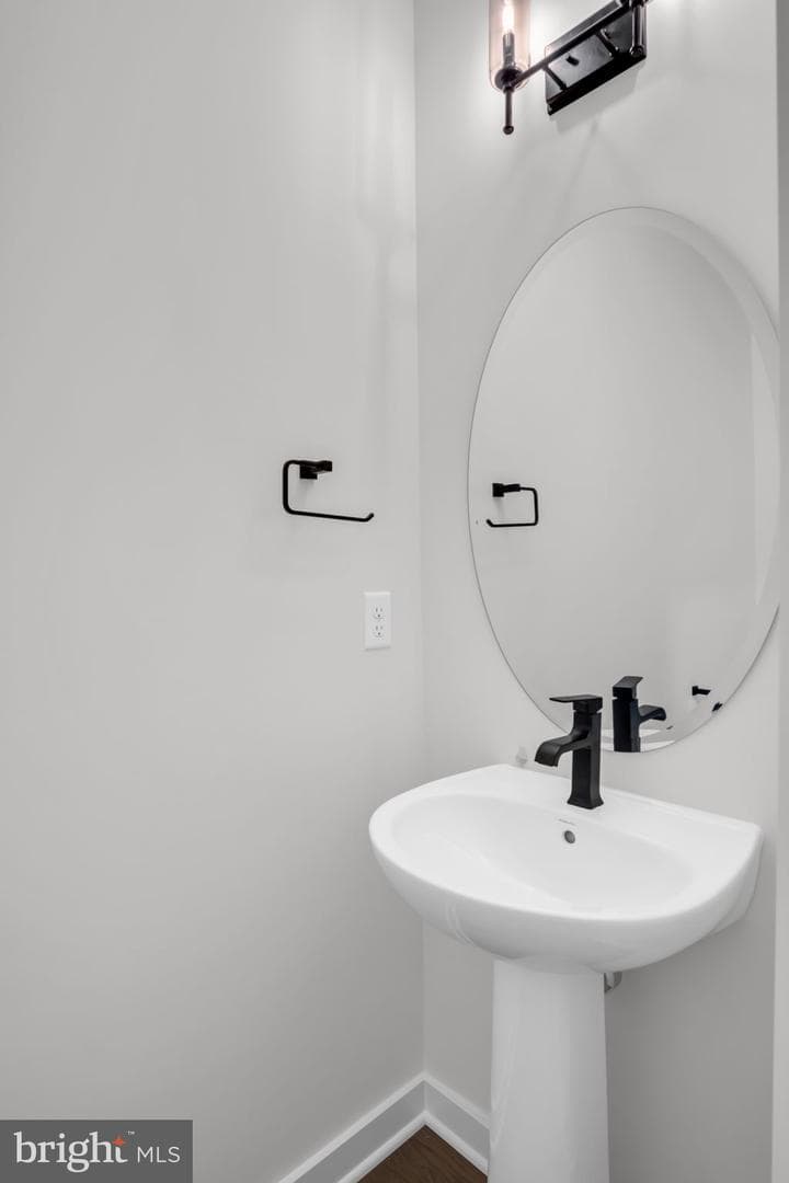 139 Alexandria Drive photo 10