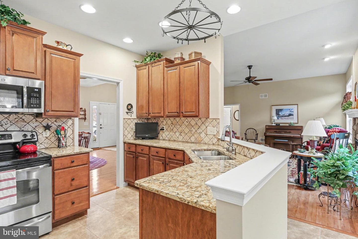 905 Walnut Crest Dr L-0064 Drive photo 11