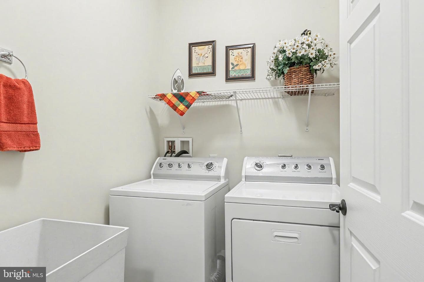 905 Walnut Crest Dr L-0064 Drive photo 32