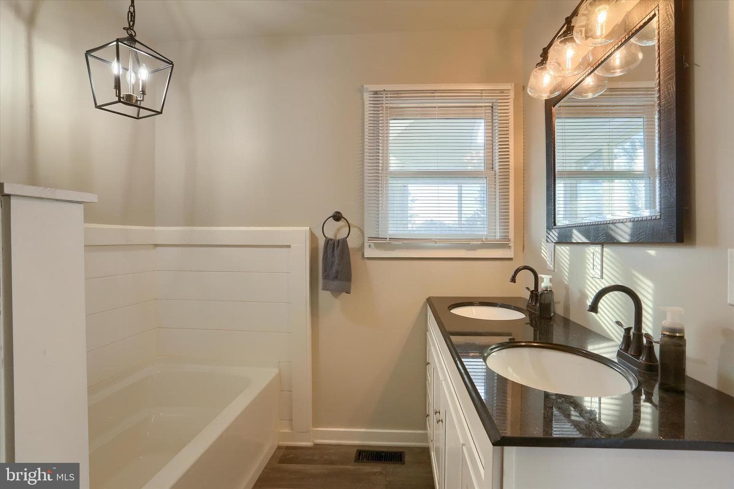 1544 Lafayette Street photo 31