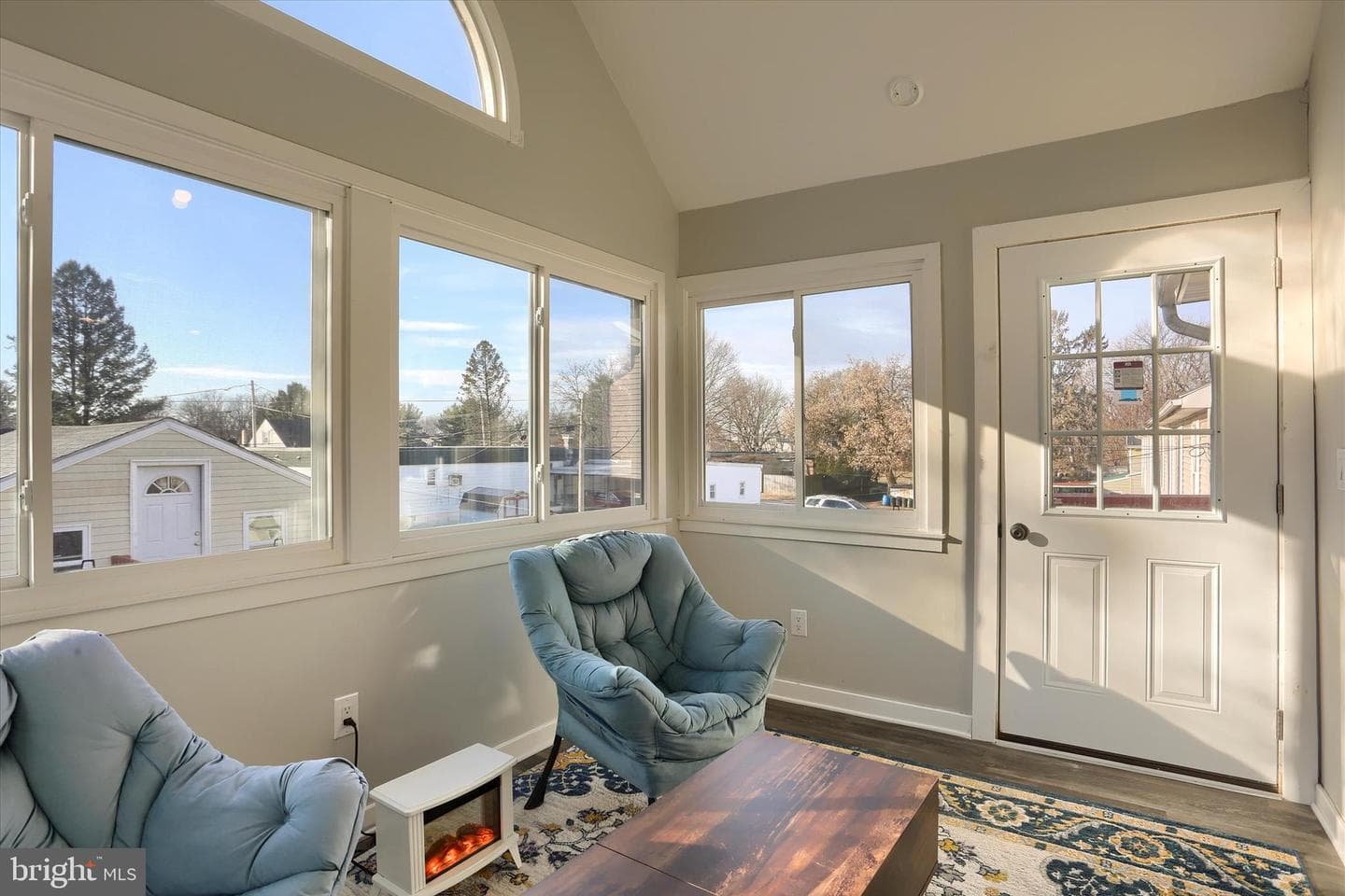 1544 Lafayette Street photo 34