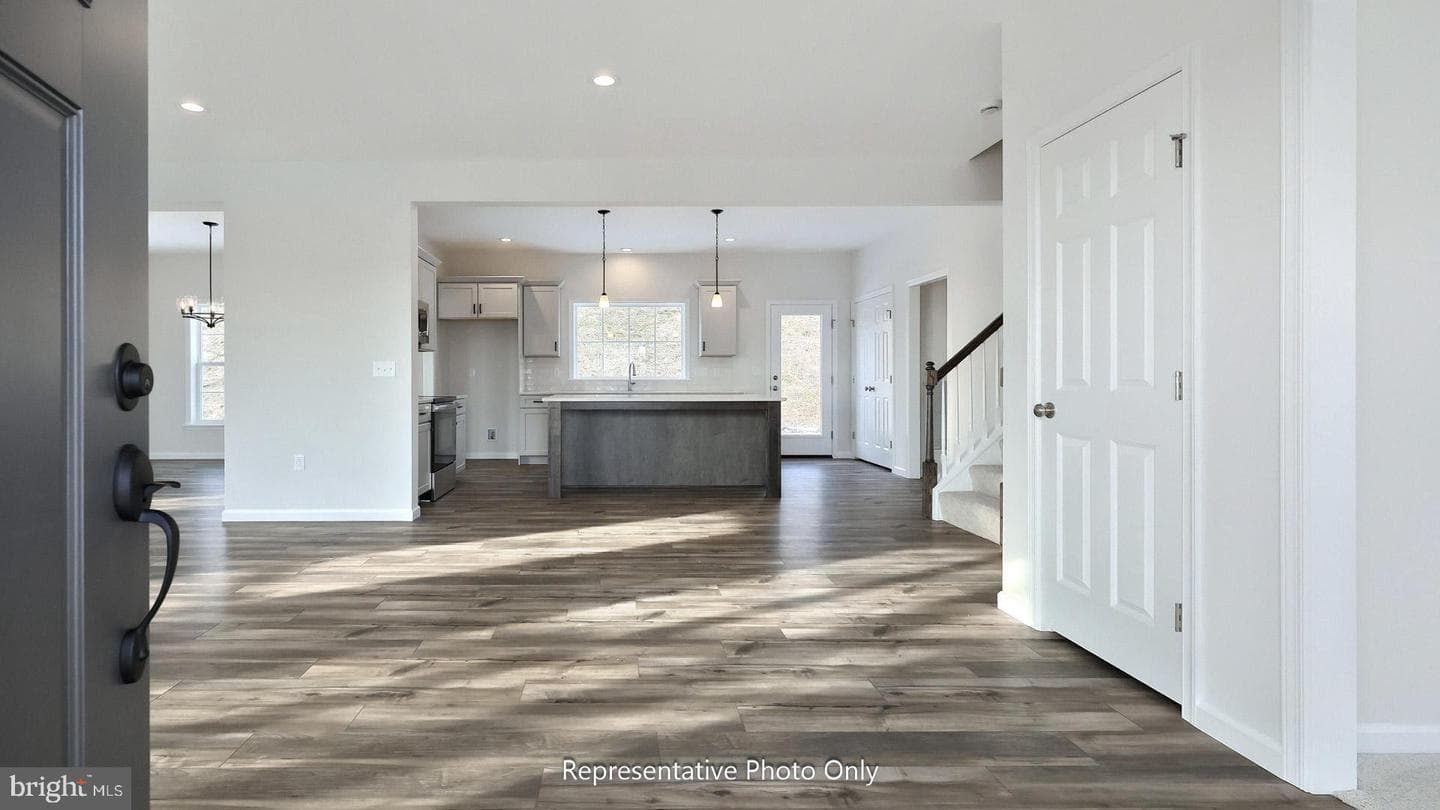 641 Sunset Boulevard photo 14