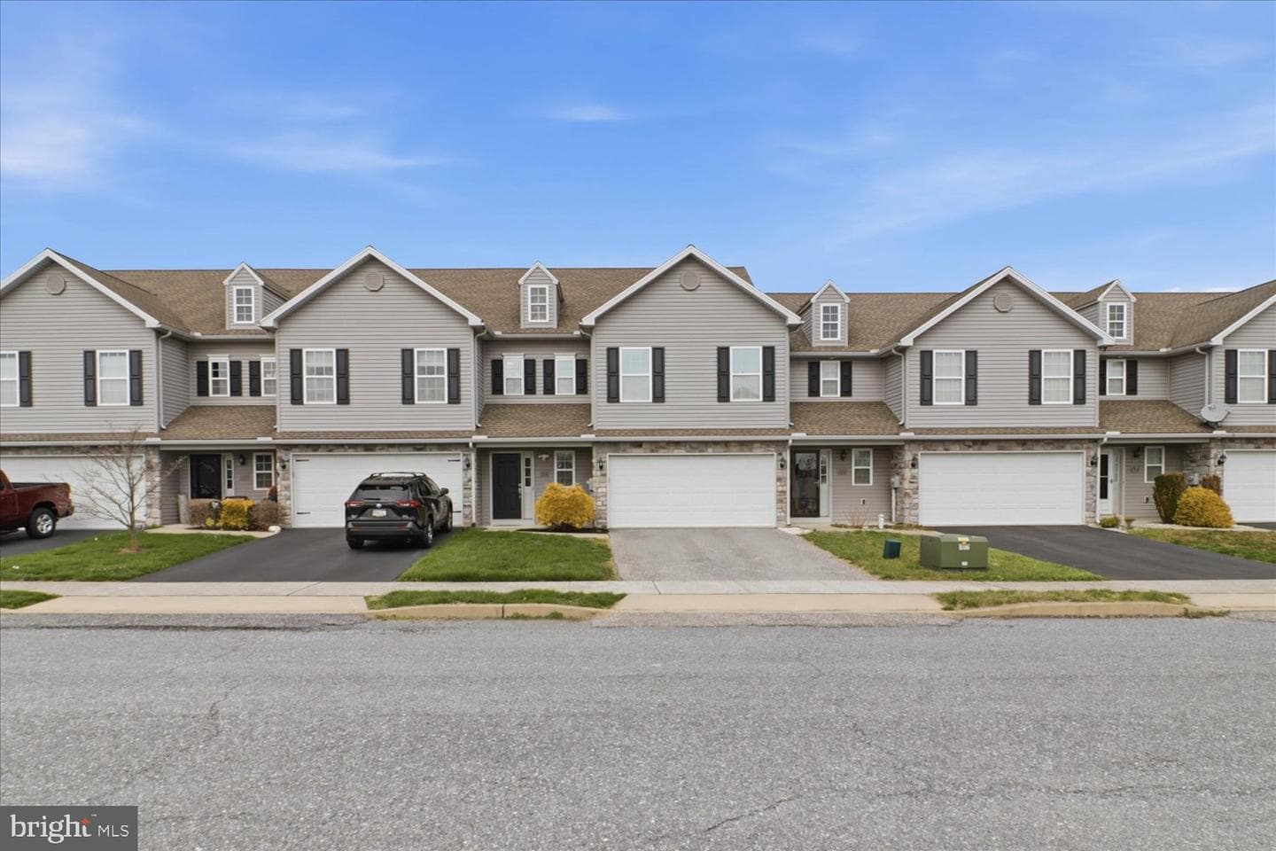 118 Braeburn Way photo 2