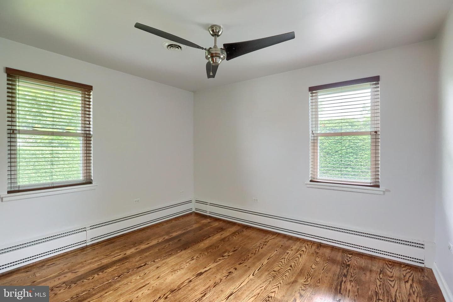 702 S 1st Avenue photo 16