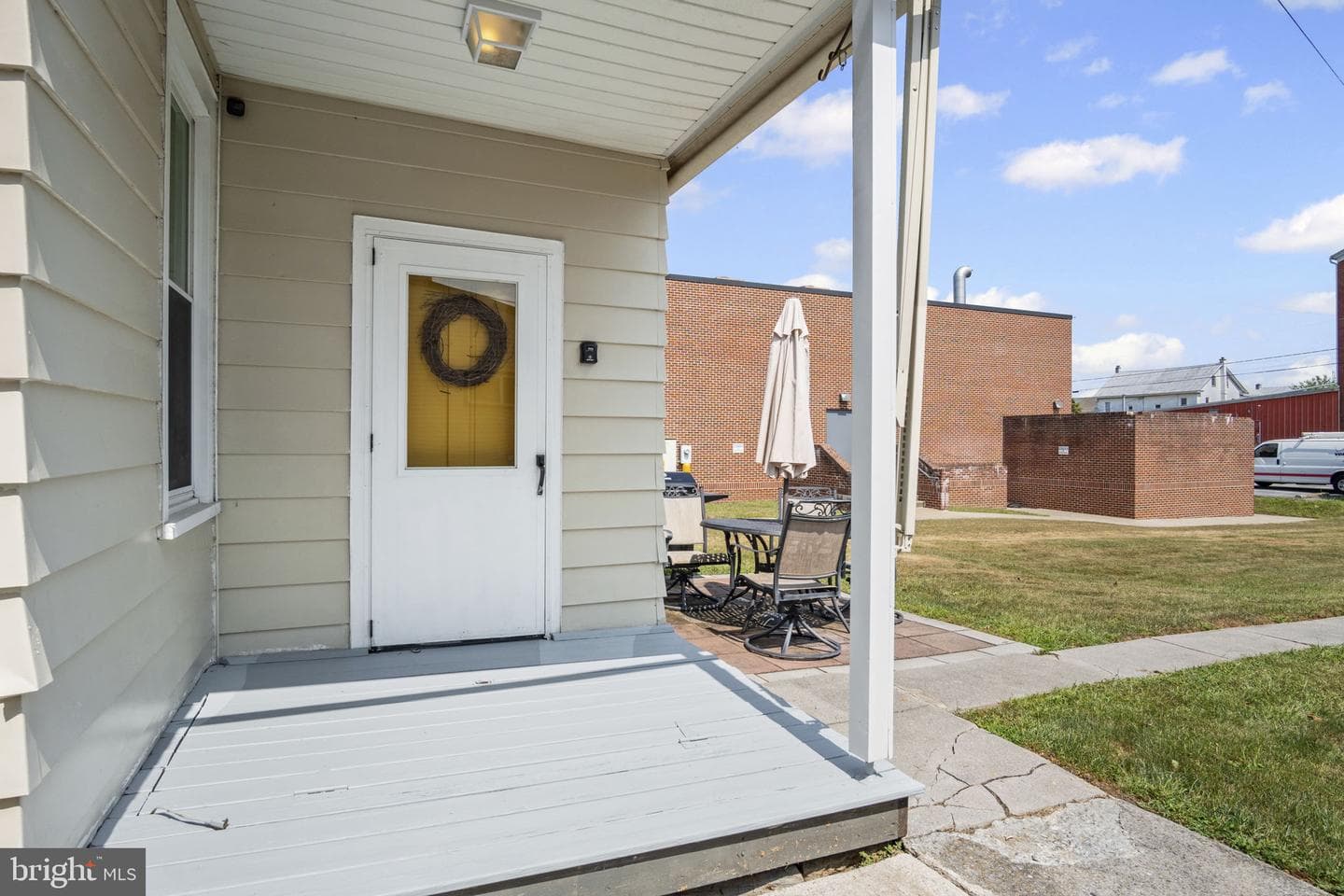 104 N Locust Street photo 25