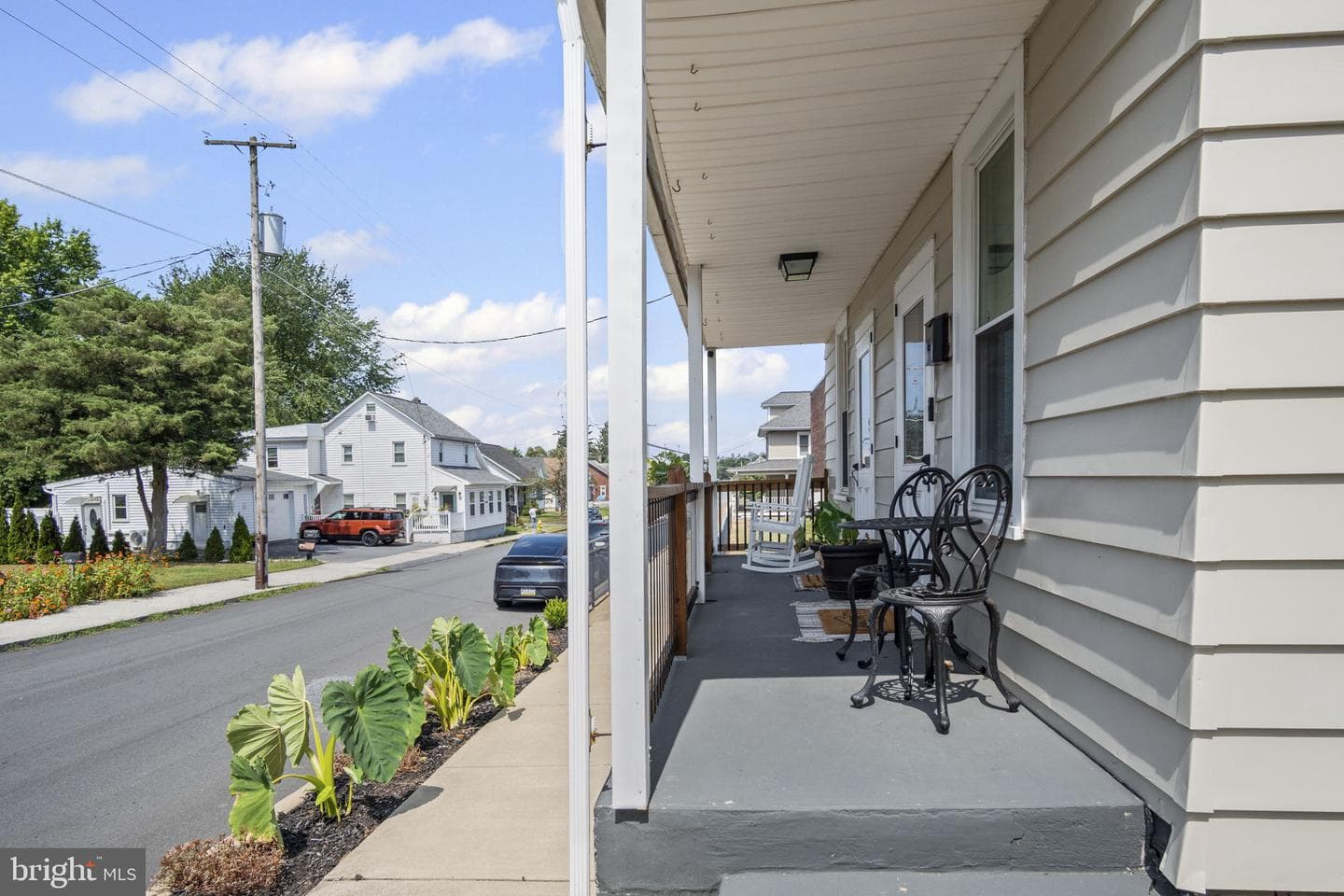 104 N Locust Street photo 3