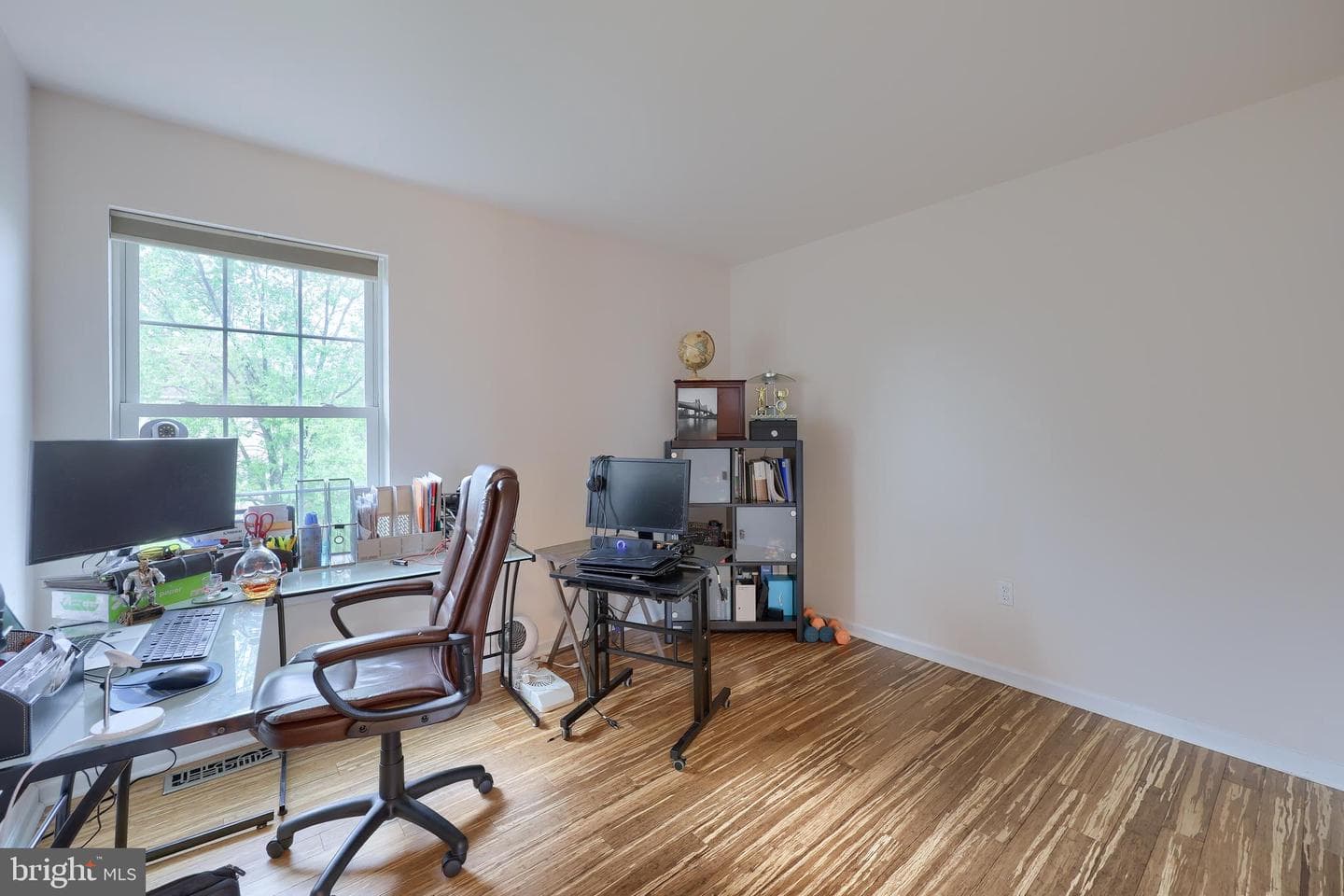 129 Pickwick Circle photo 32
