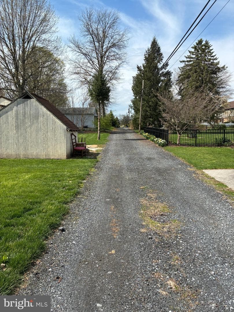 524 S Lincoln Street photo 46