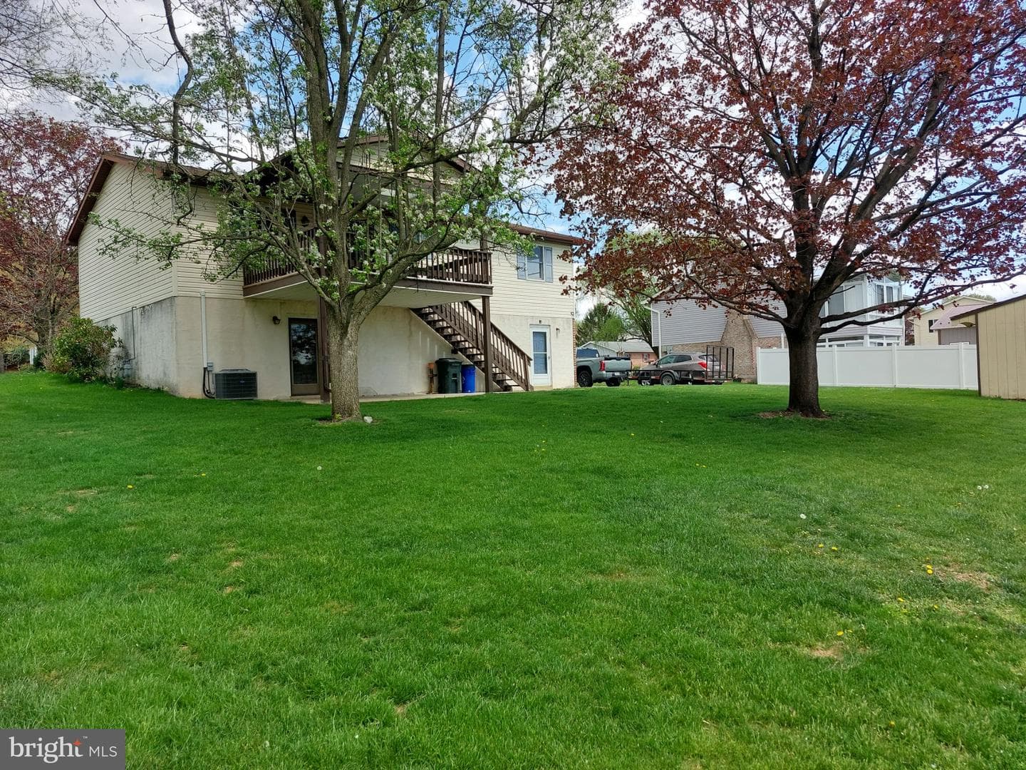912 Poplar Lane photo 40