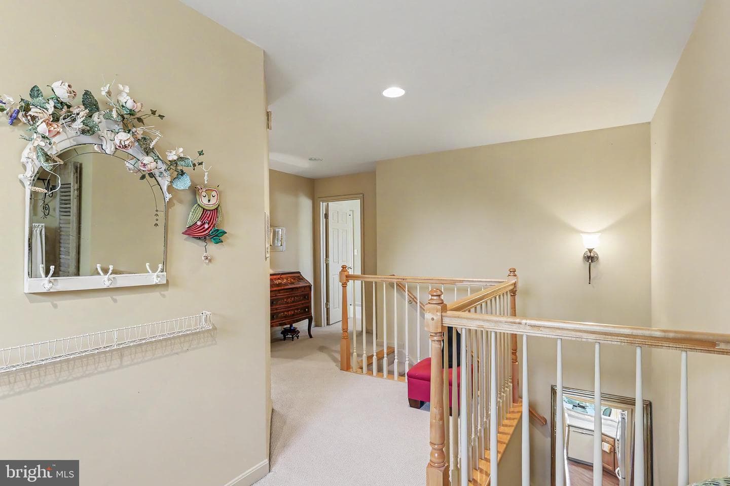844 Victoria Lane photo 34