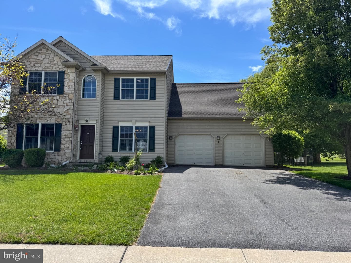 14 Manor Cir
