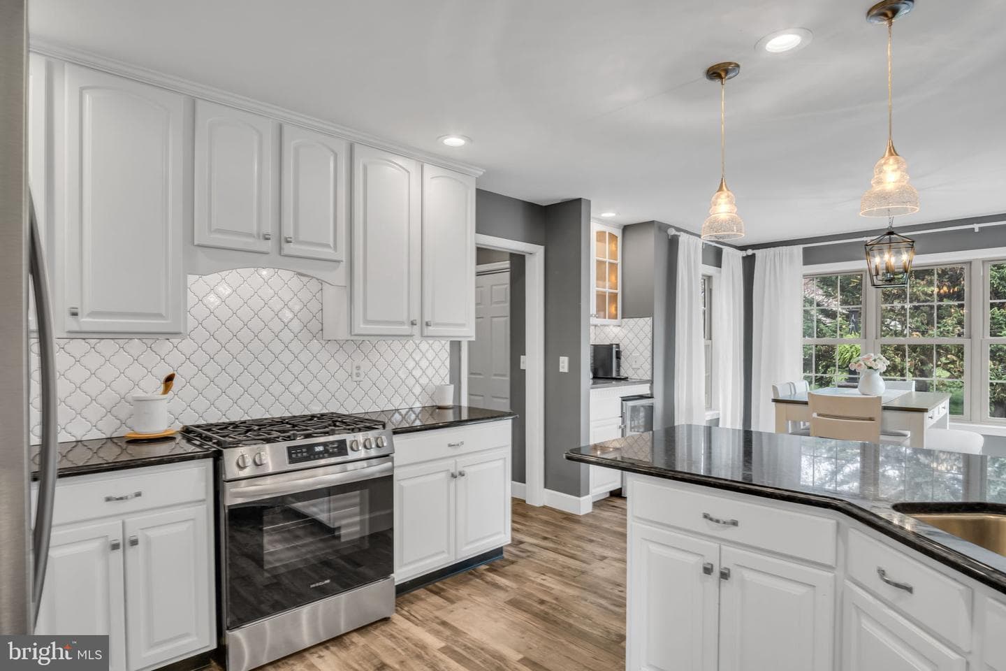 432 Farmhouse Lane photo 4