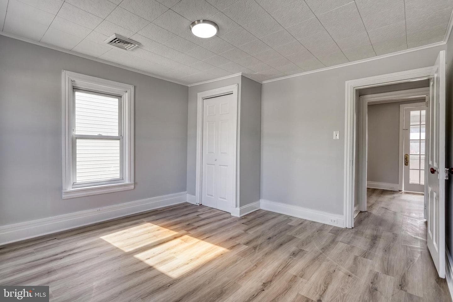 945 Cornwall Road photo 33