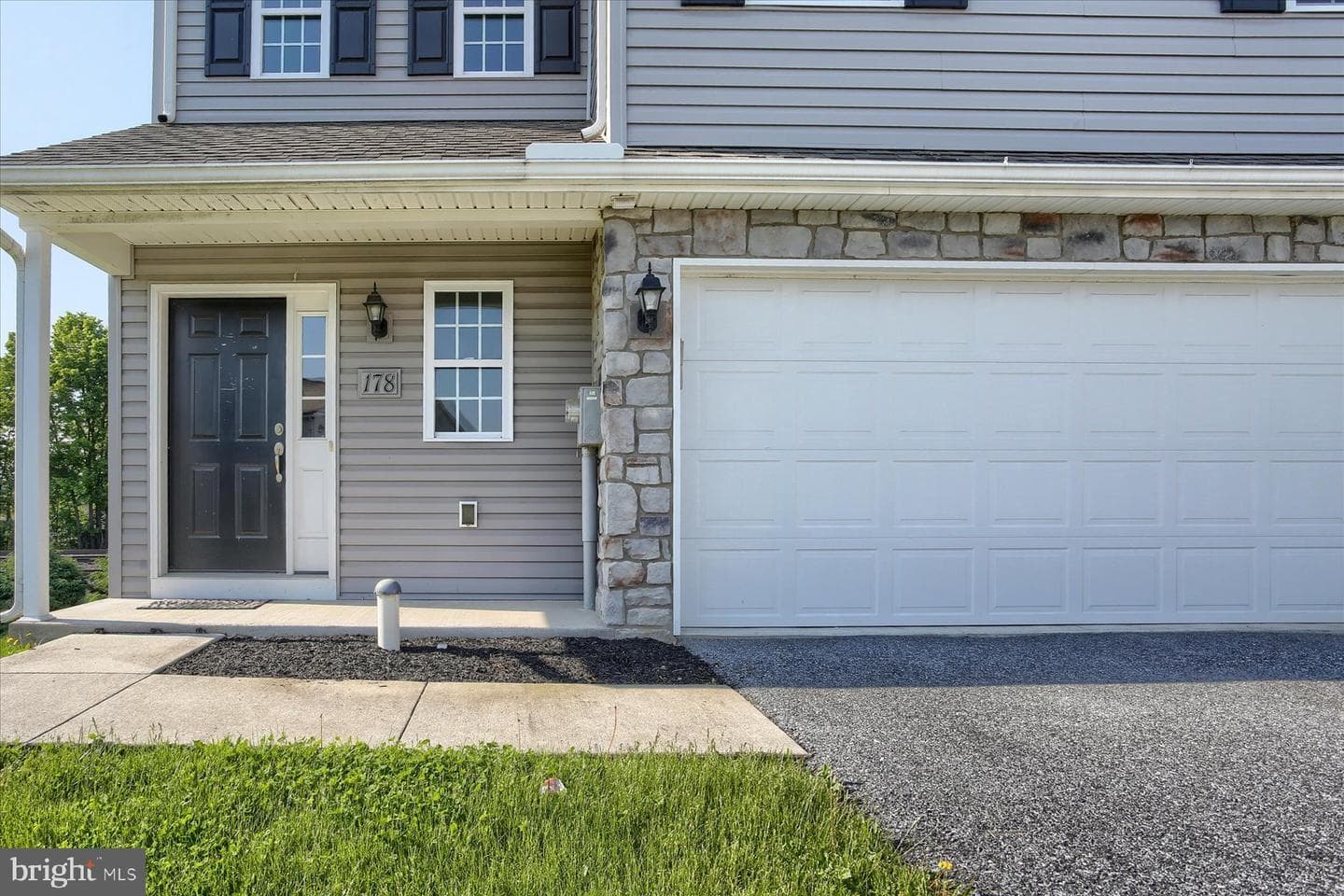 178 Braeburn Way photo 3