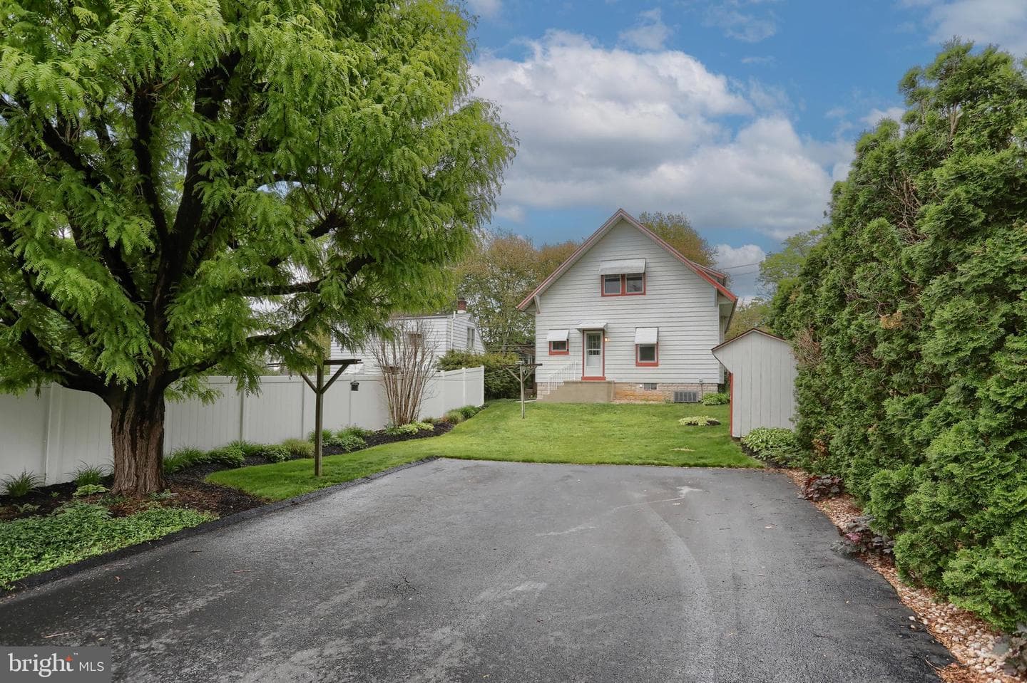 303 S 12th Street photo 32