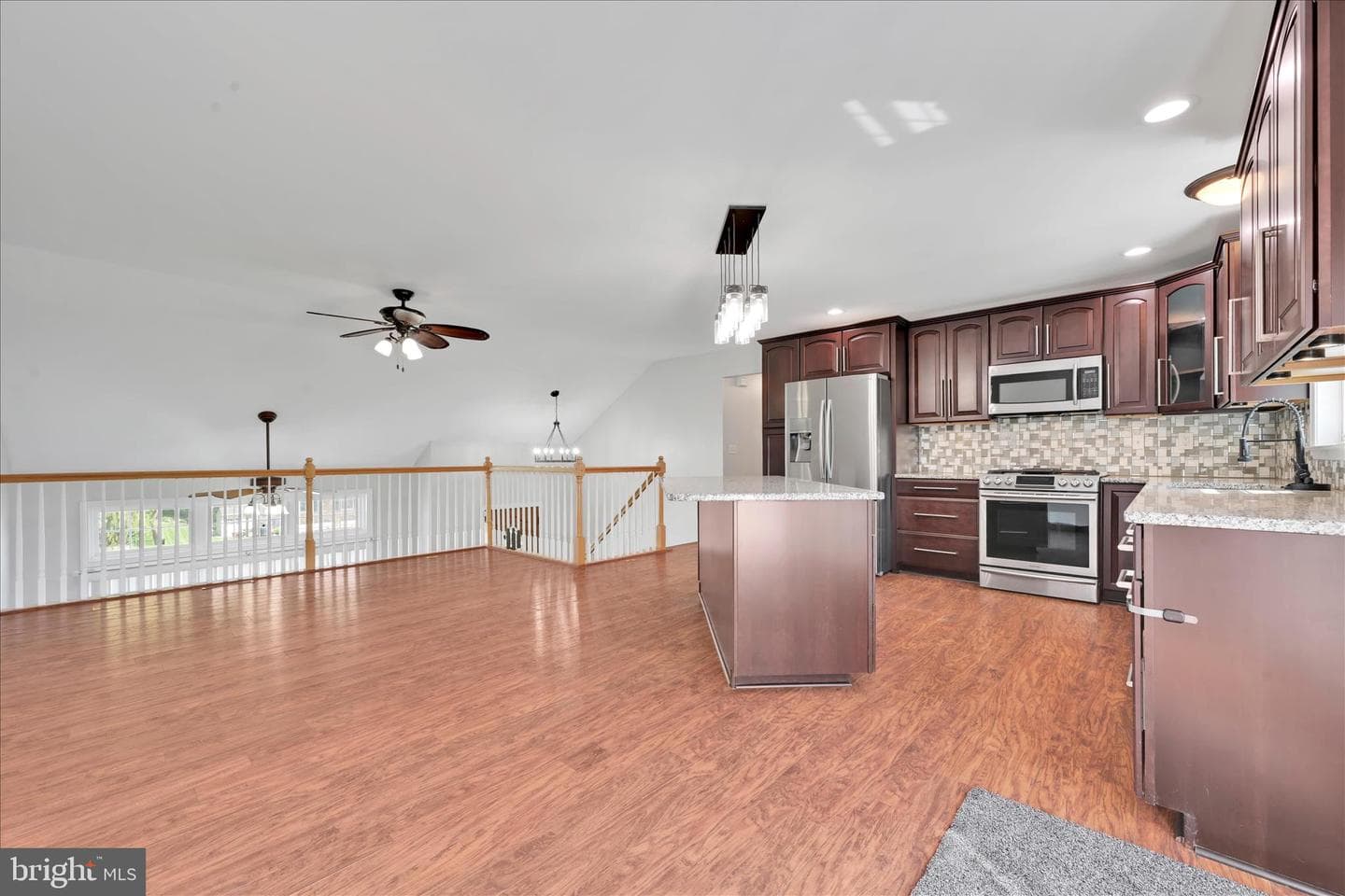 1535 Sholly Avenue photo 14