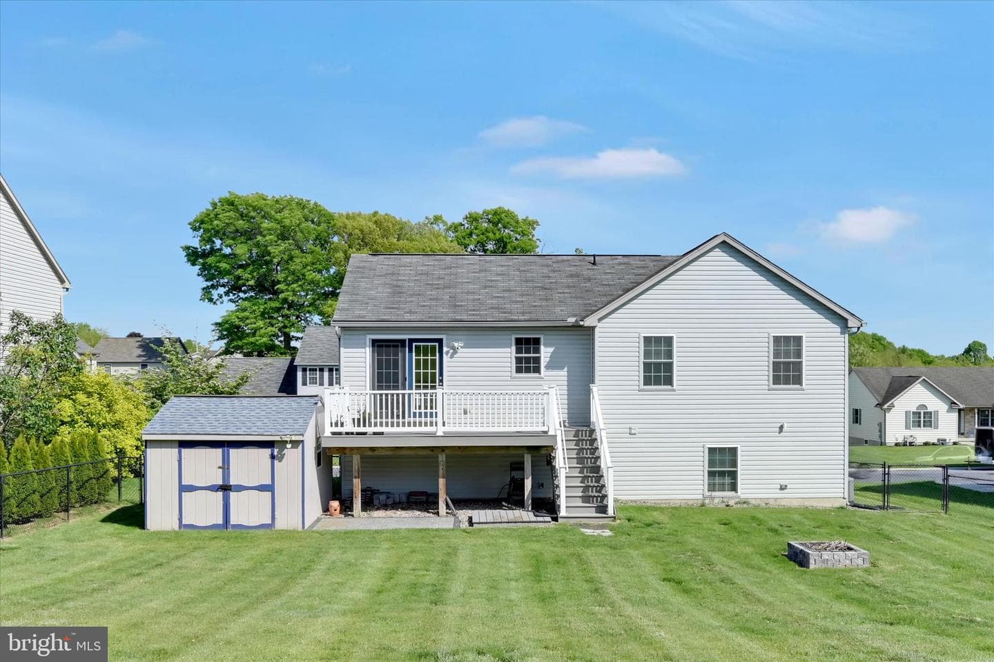 1535 Sholly Avenue photo 30