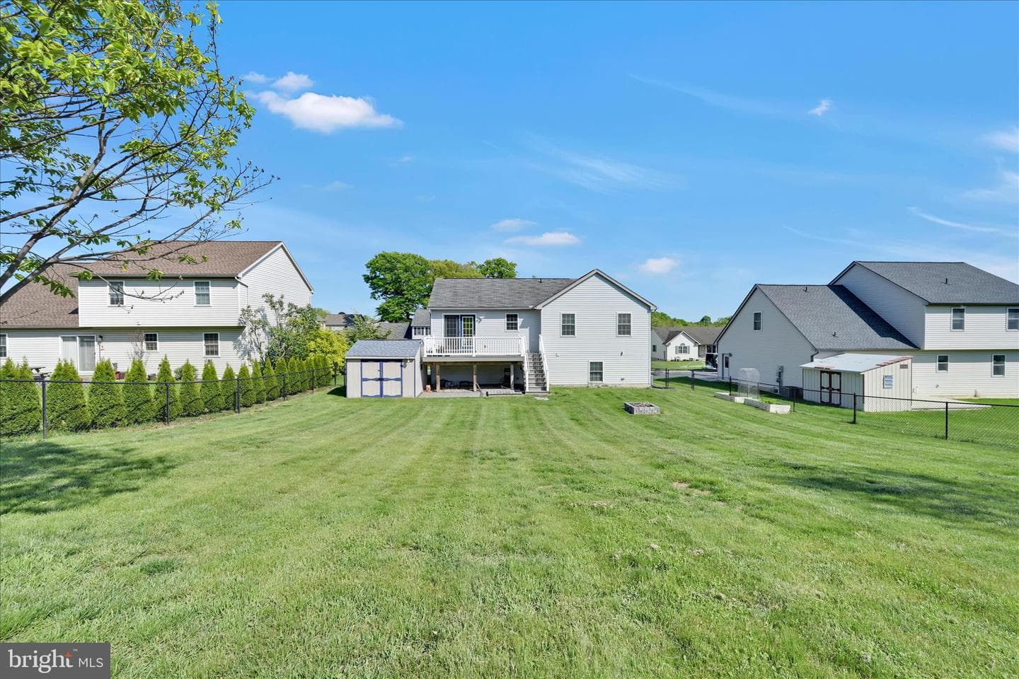 1535 Sholly Avenue photo 31
