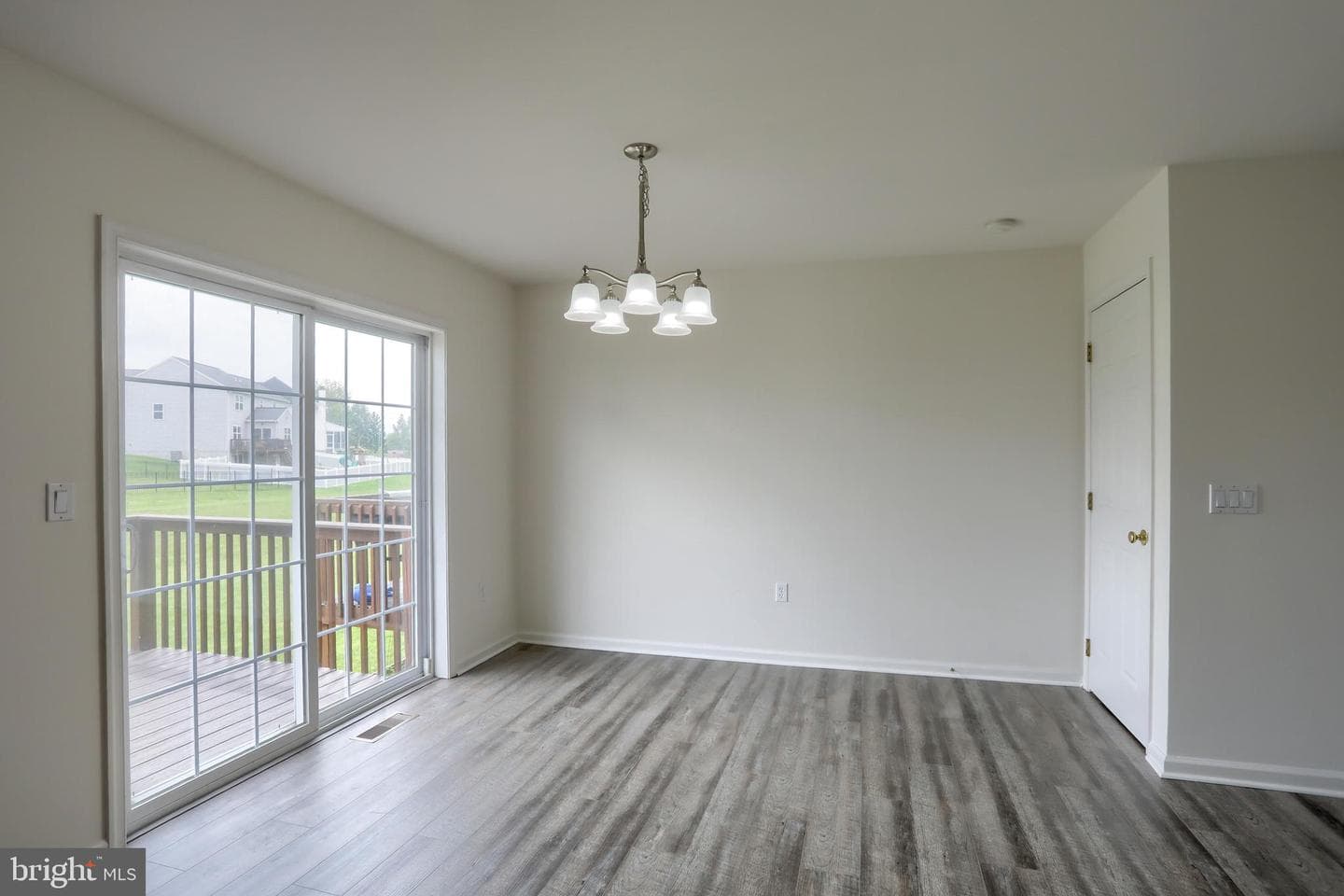 2128 Penn Street photo 7