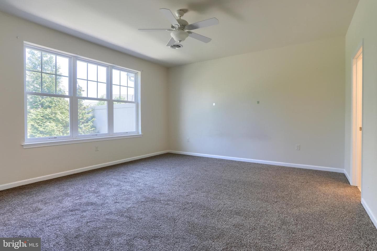103 Windermere Dr photo 24