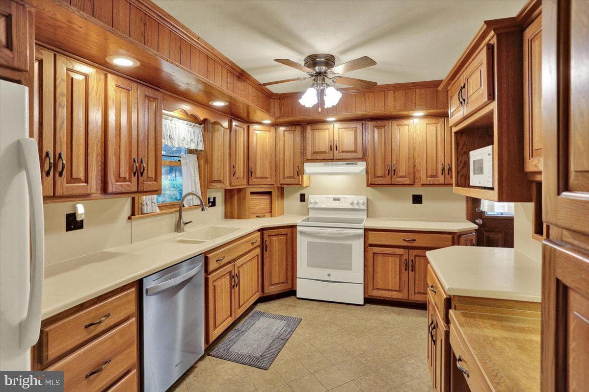 41 Jayann Drive photo 16