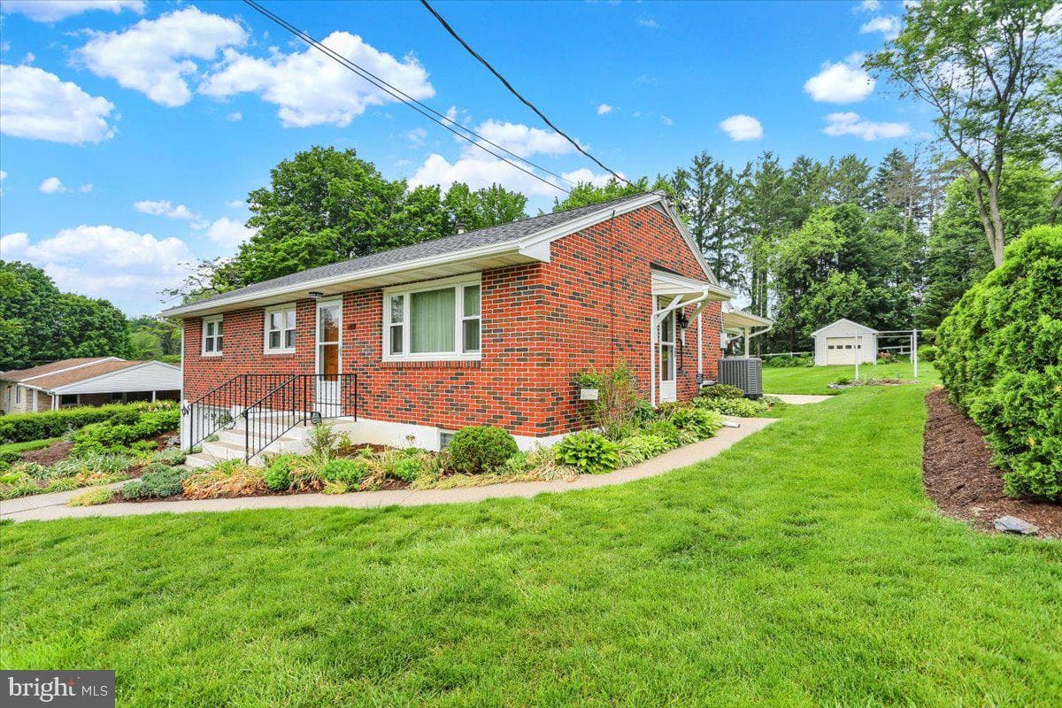 41 Jayann Drive photo 5