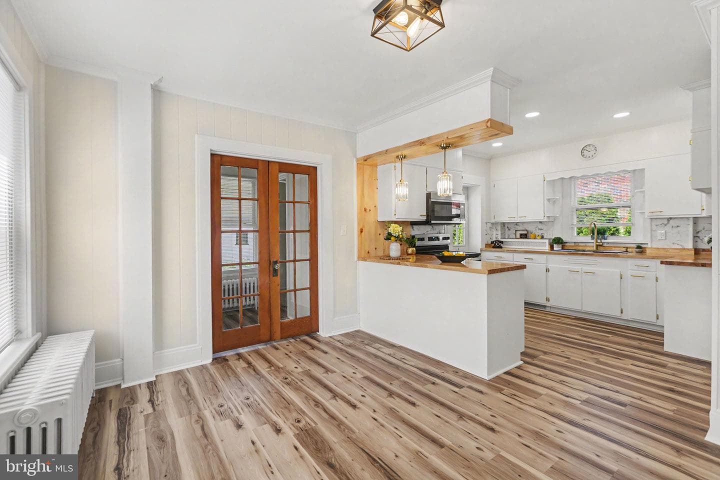 241 S 6th Street photo 12