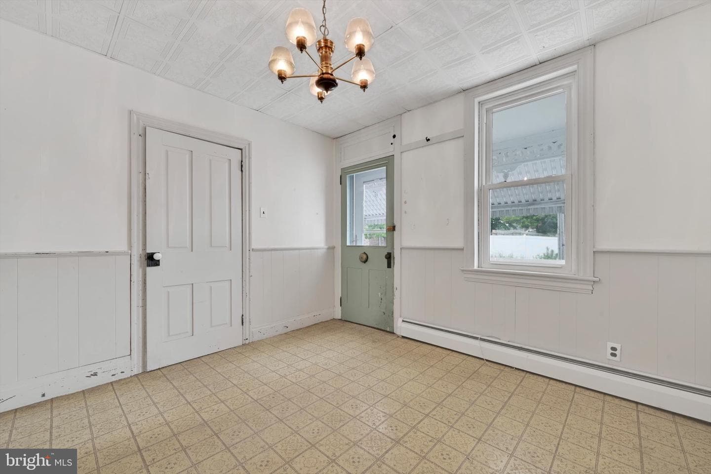 32 N Lancaster Street photo 6