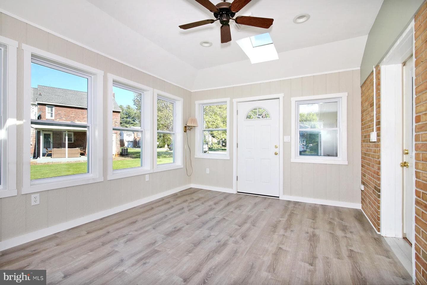 1634 Elm Street photo 12