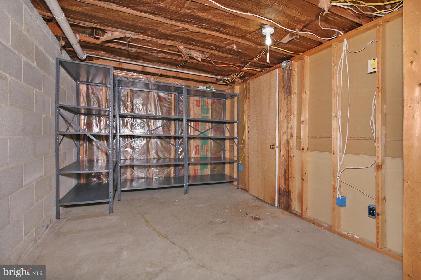 1634 Elm Street photo 26