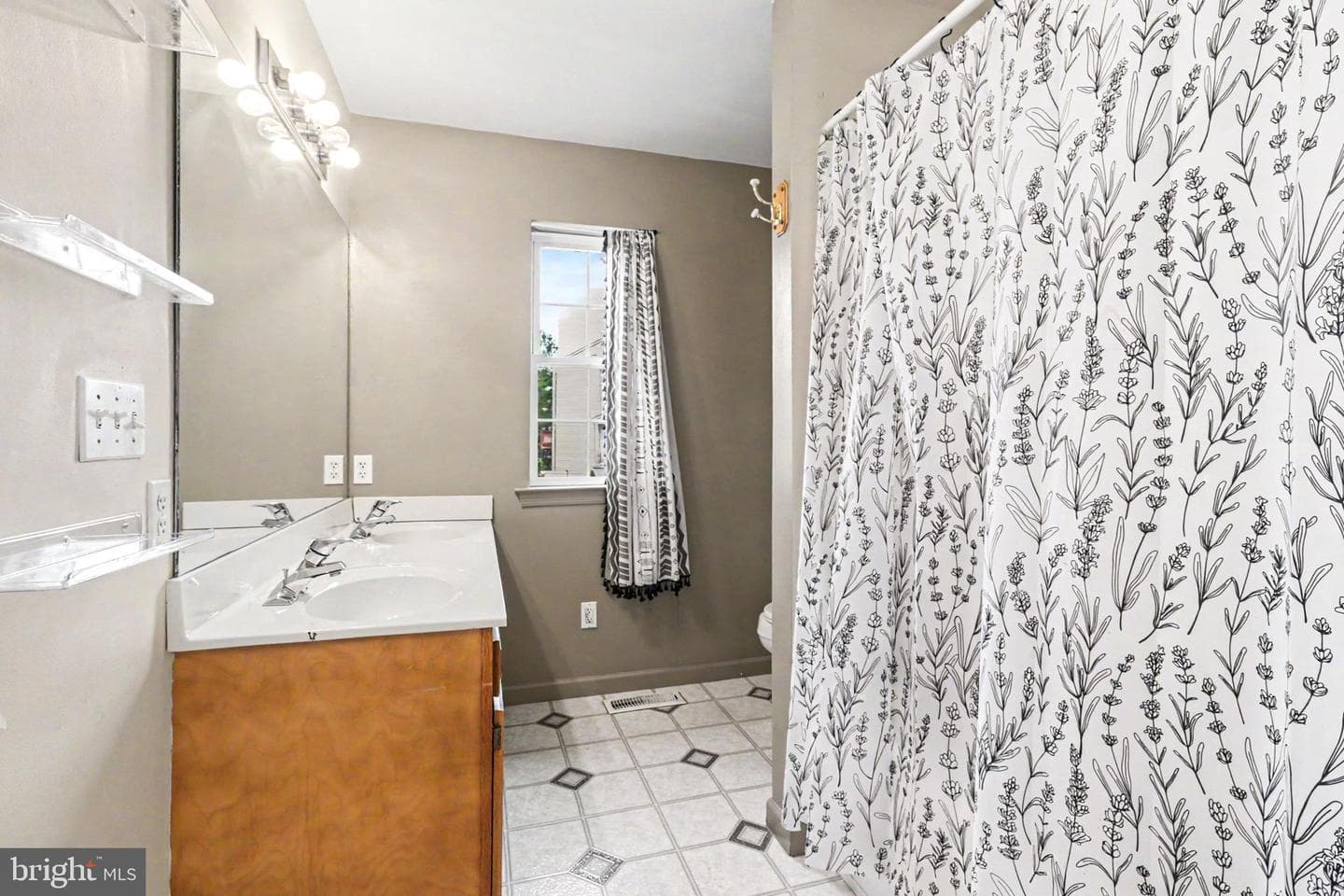 108 Woodside Court photo 19