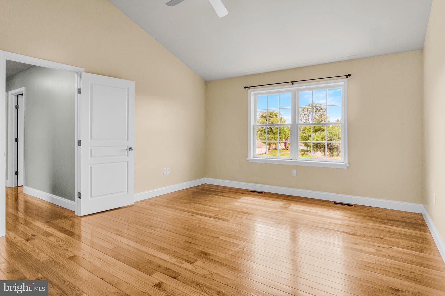 25 Springbrook Drive photo 20