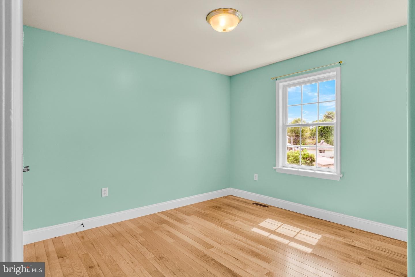 25 Springbrook Drive photo 24