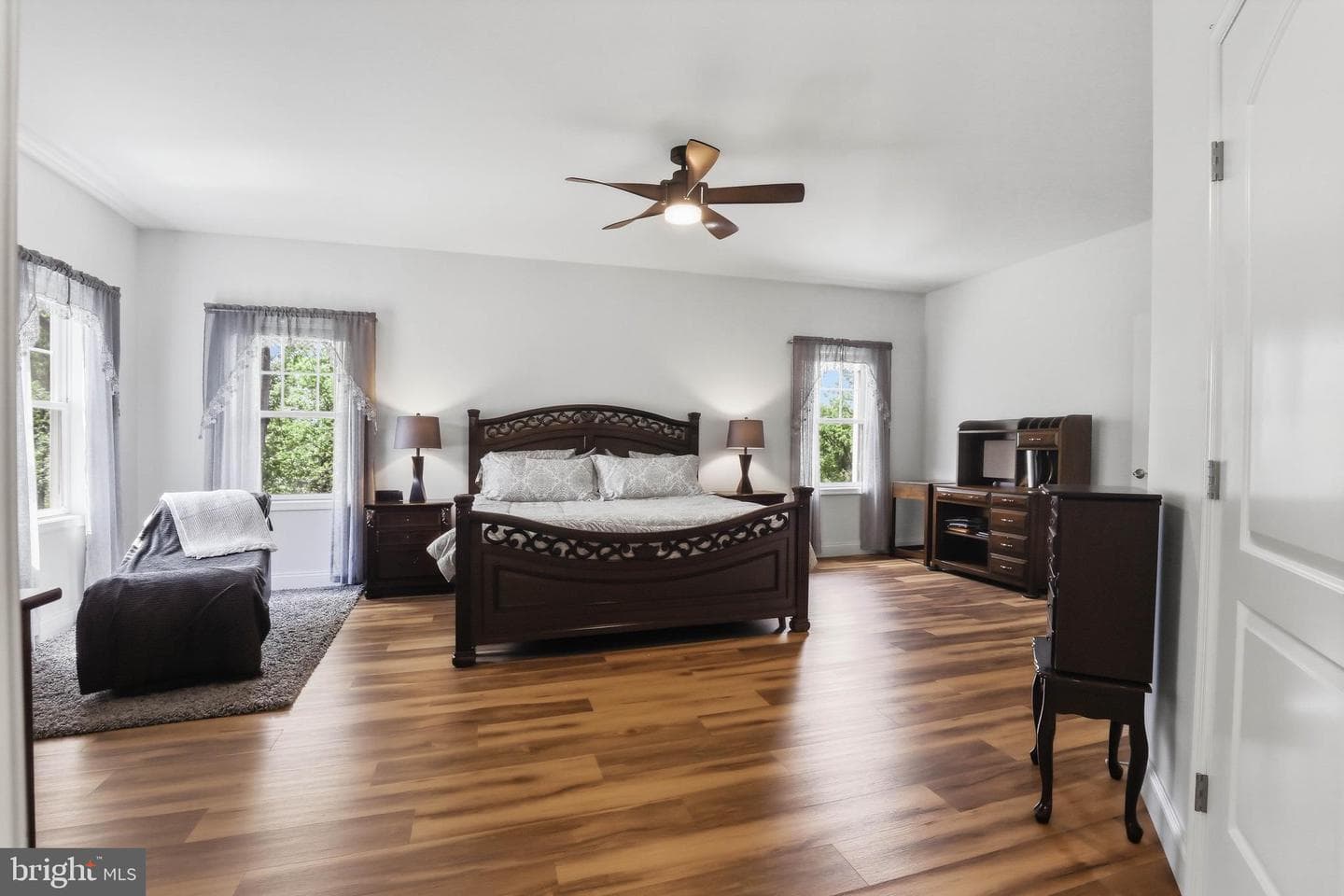 1084 Alden Way photo 21