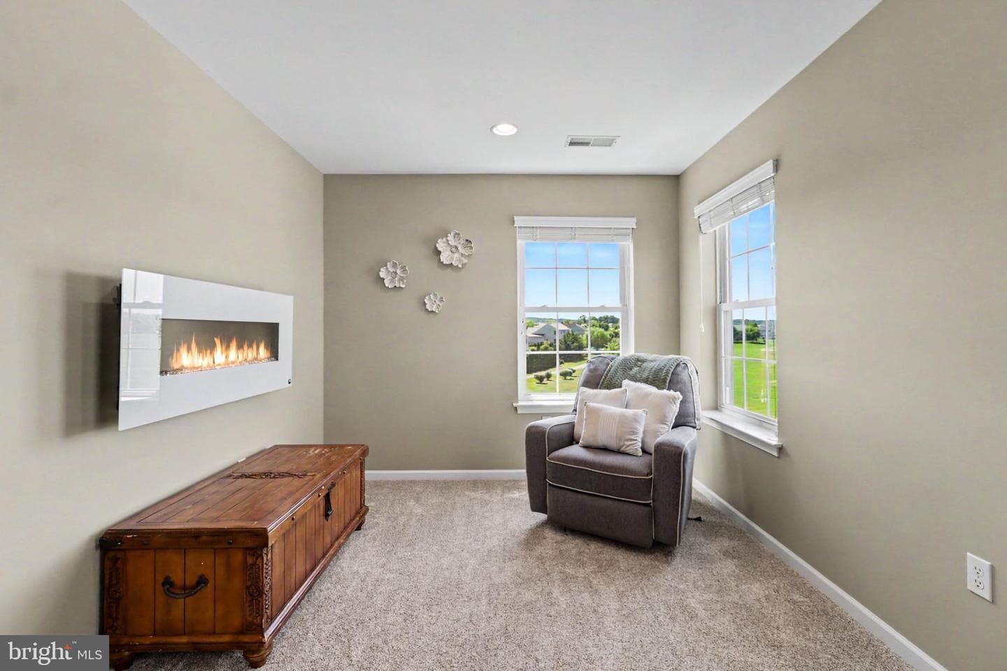289 Sweetwater Drive photo 14