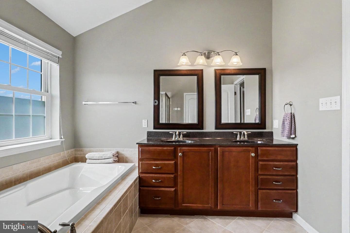 289 Sweetwater Drive photo 17