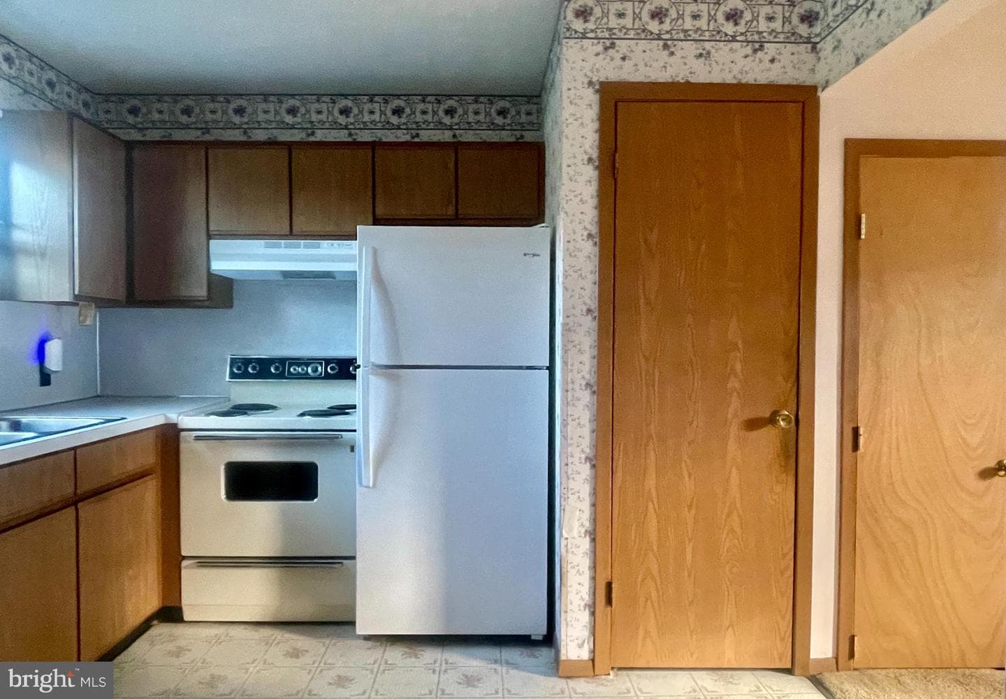 135 S Chestnut Street photo 6