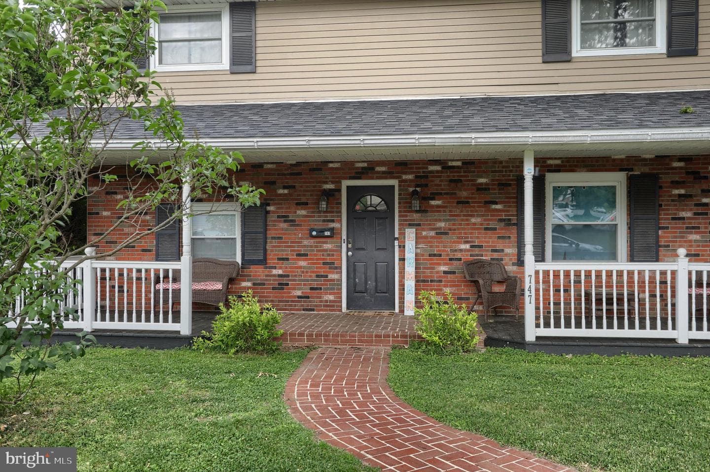 747 Barbara Ann Drive photo 4