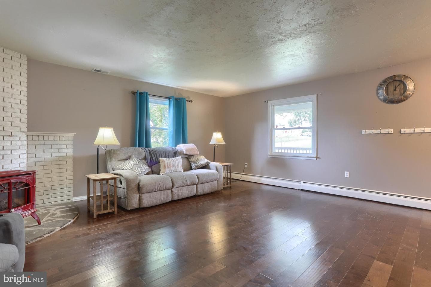747 Barbara Ann Drive photo 7
