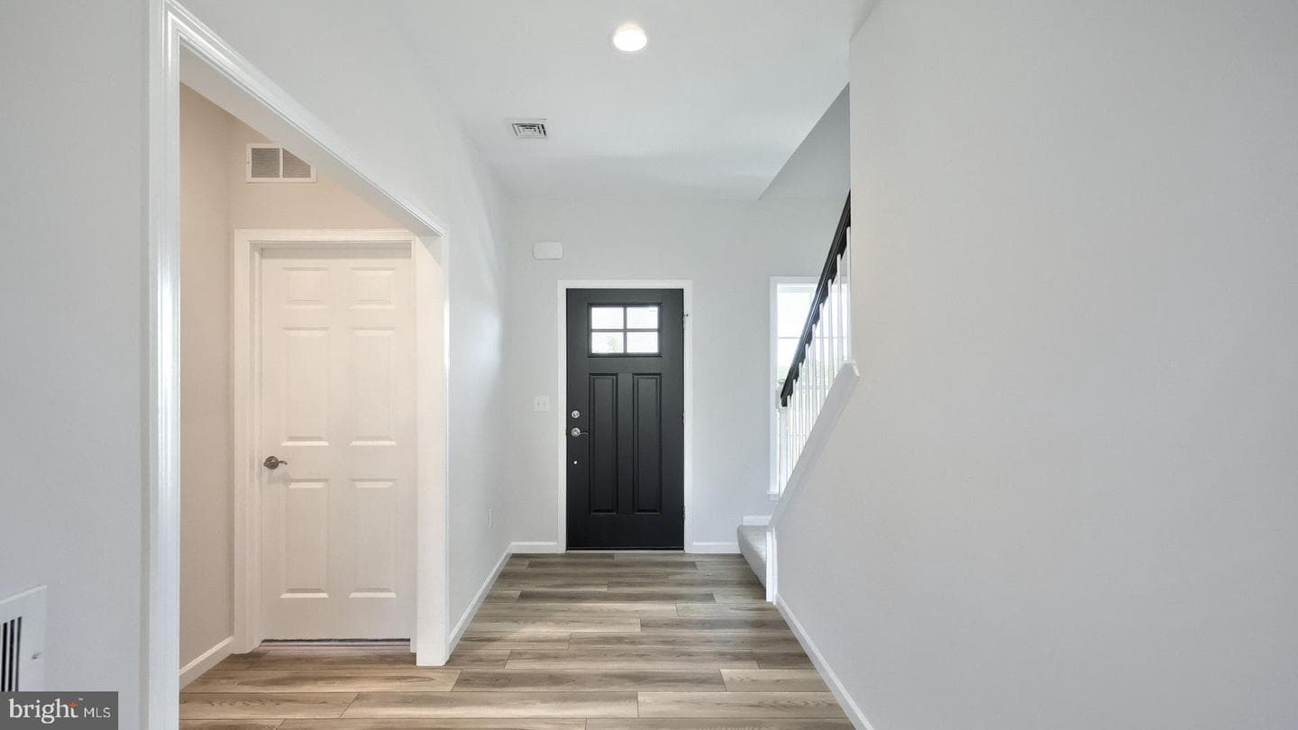 607 Lilliana Drive photo 14