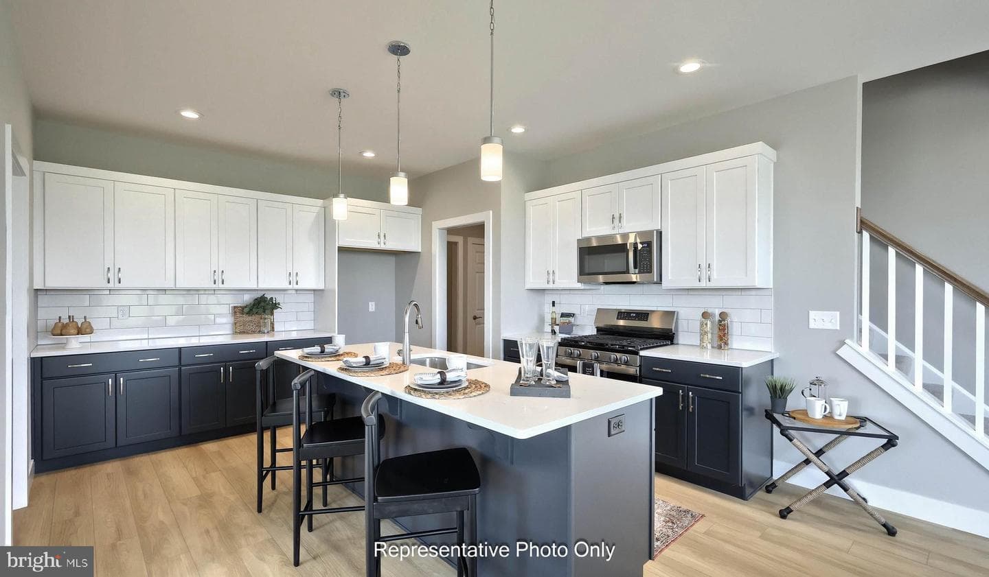525 Stone Gate Boulevard photo 11