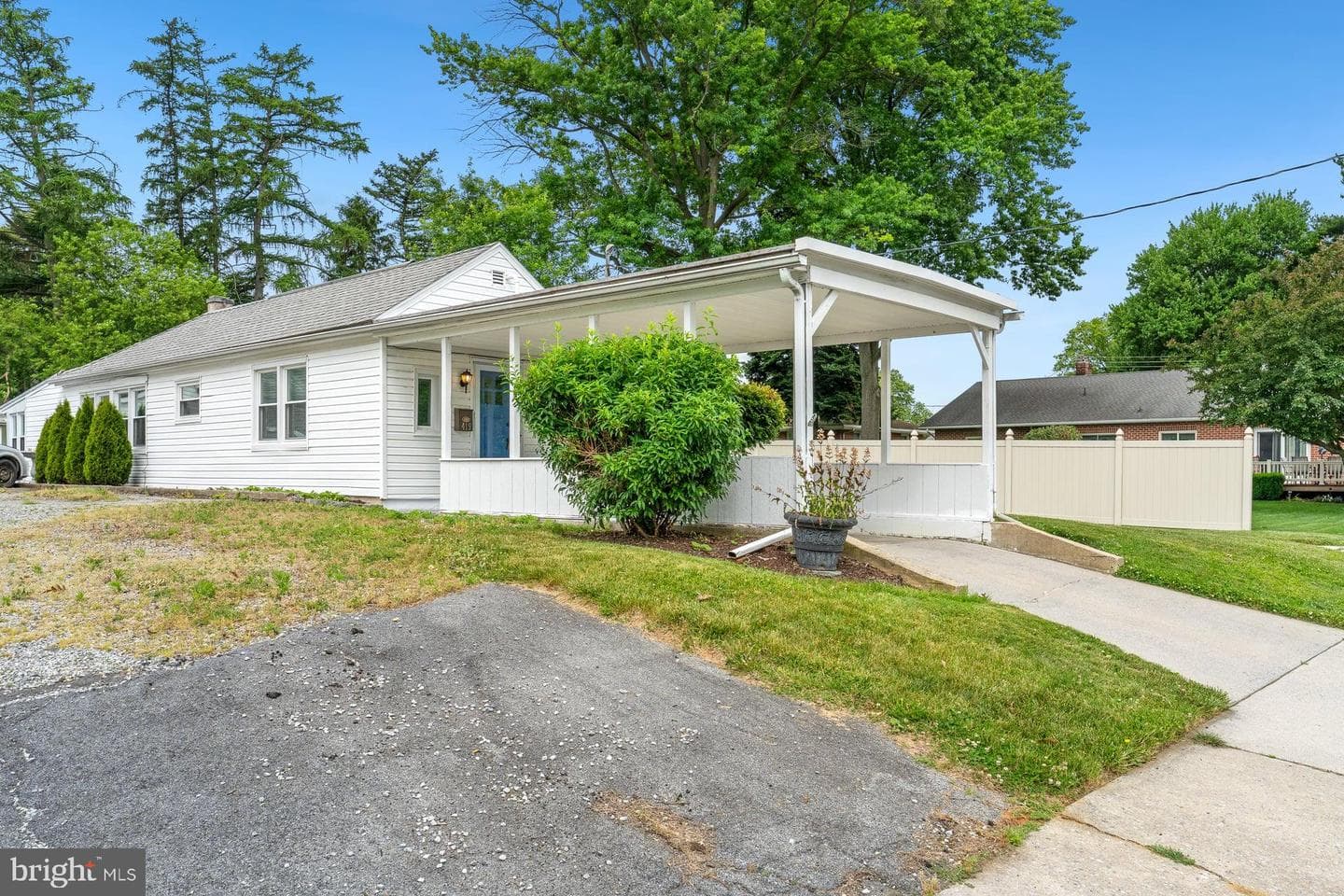 419 S Harrison Street photo 3