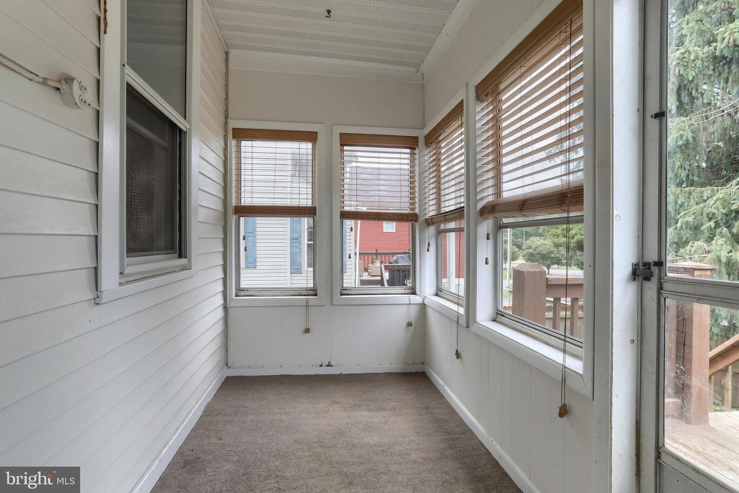 369 Boyd Street photo 14