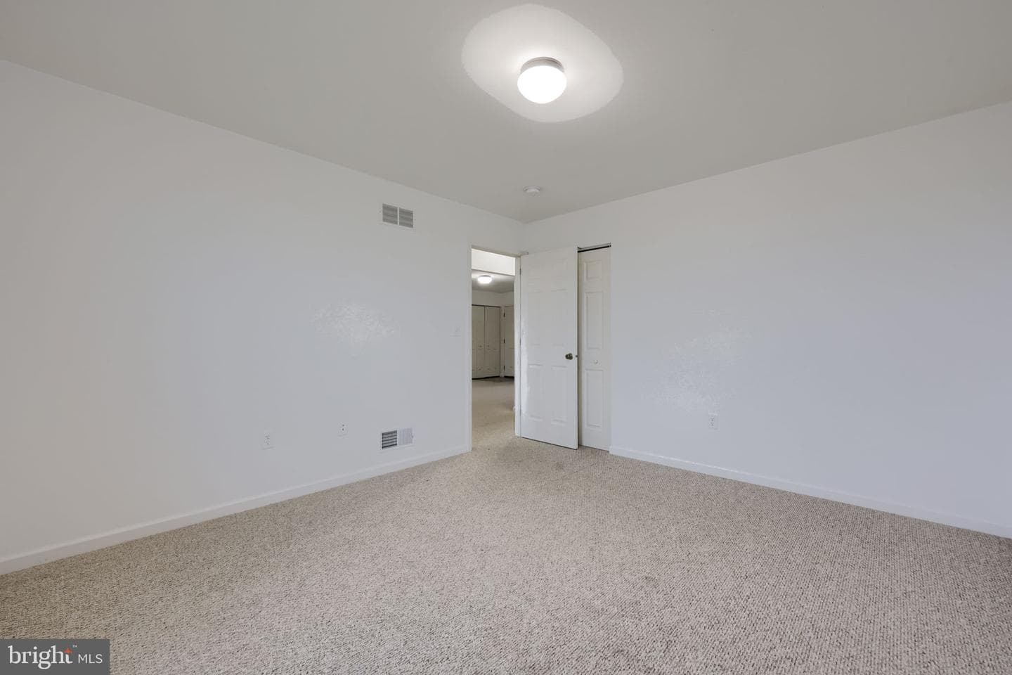 10 Hillside Drive photo 25