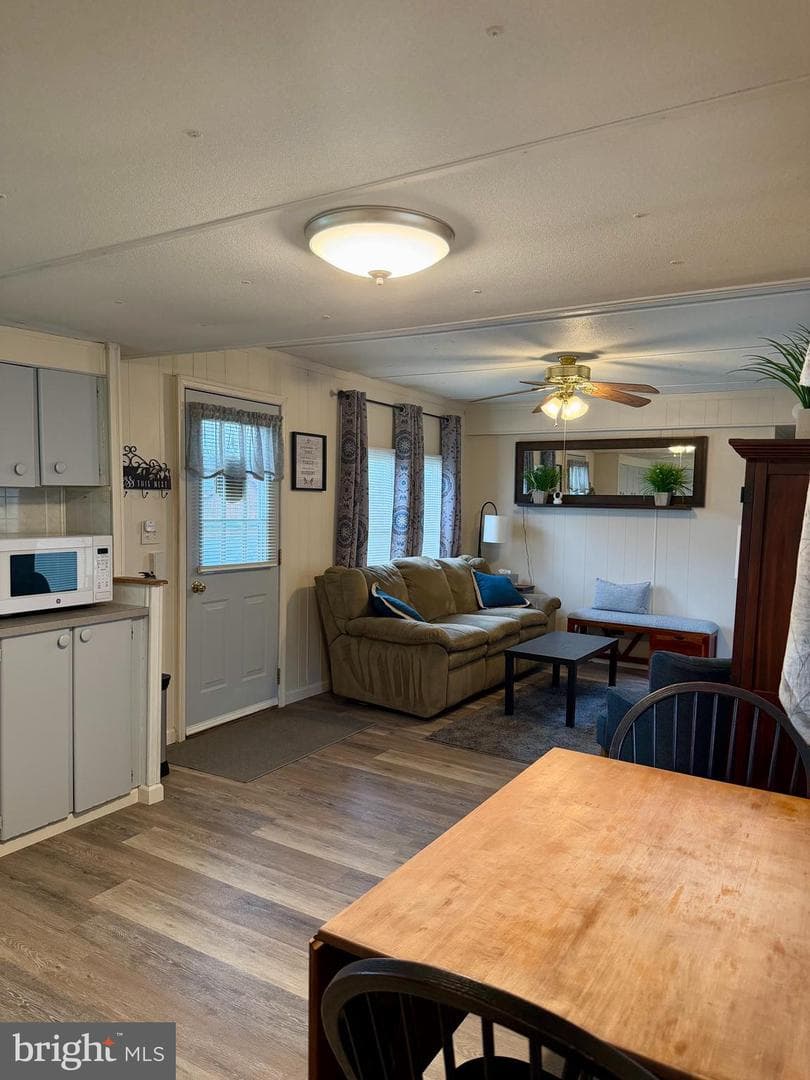 472 S Lancaster St #24 photo 3