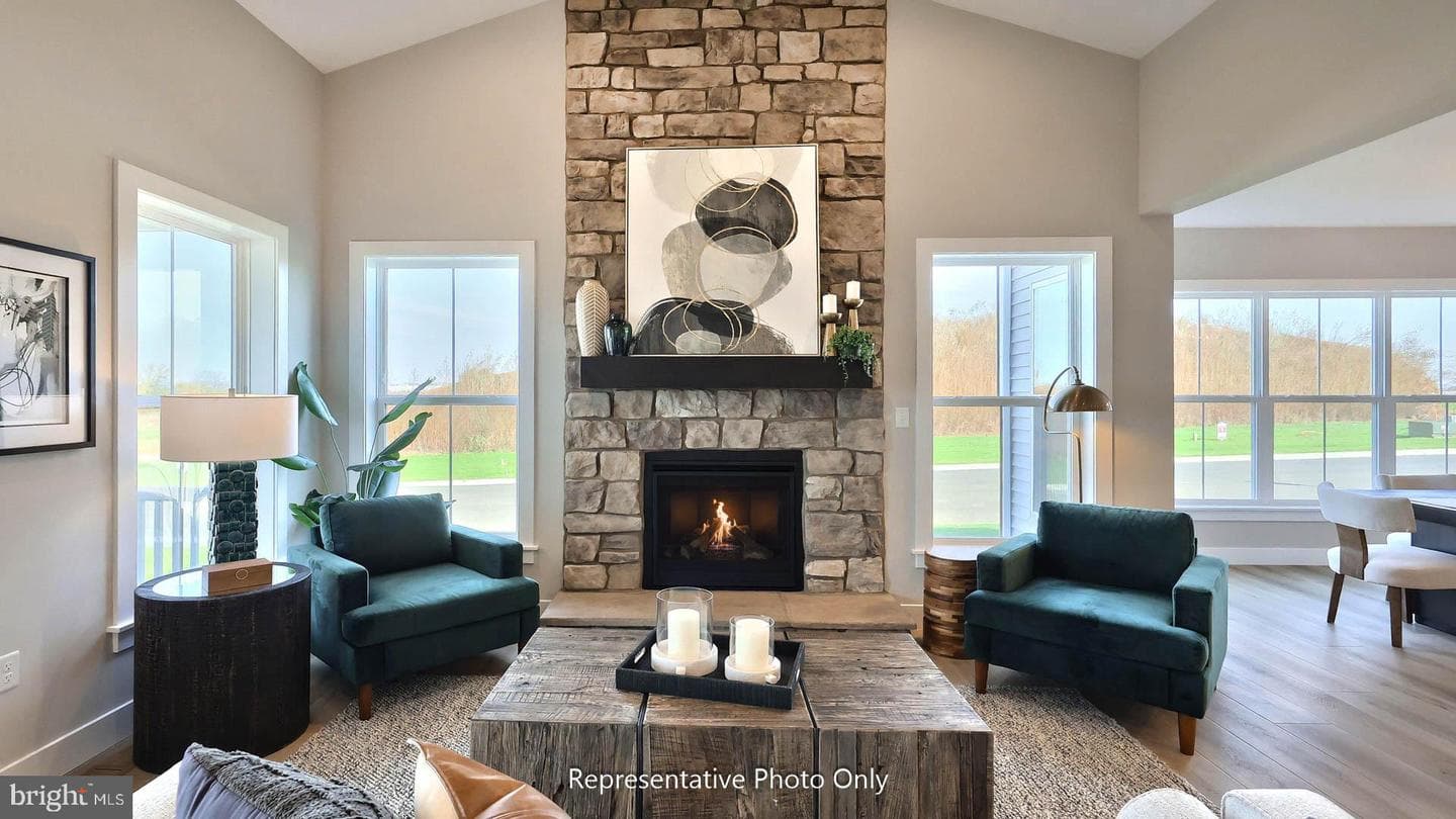 48 Canterbury Lane photo 9