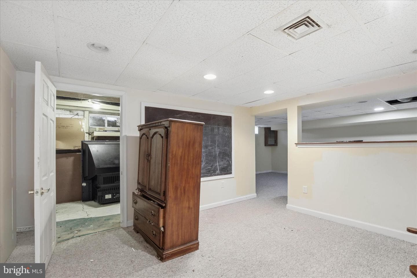 1110 Victor Street photo 17