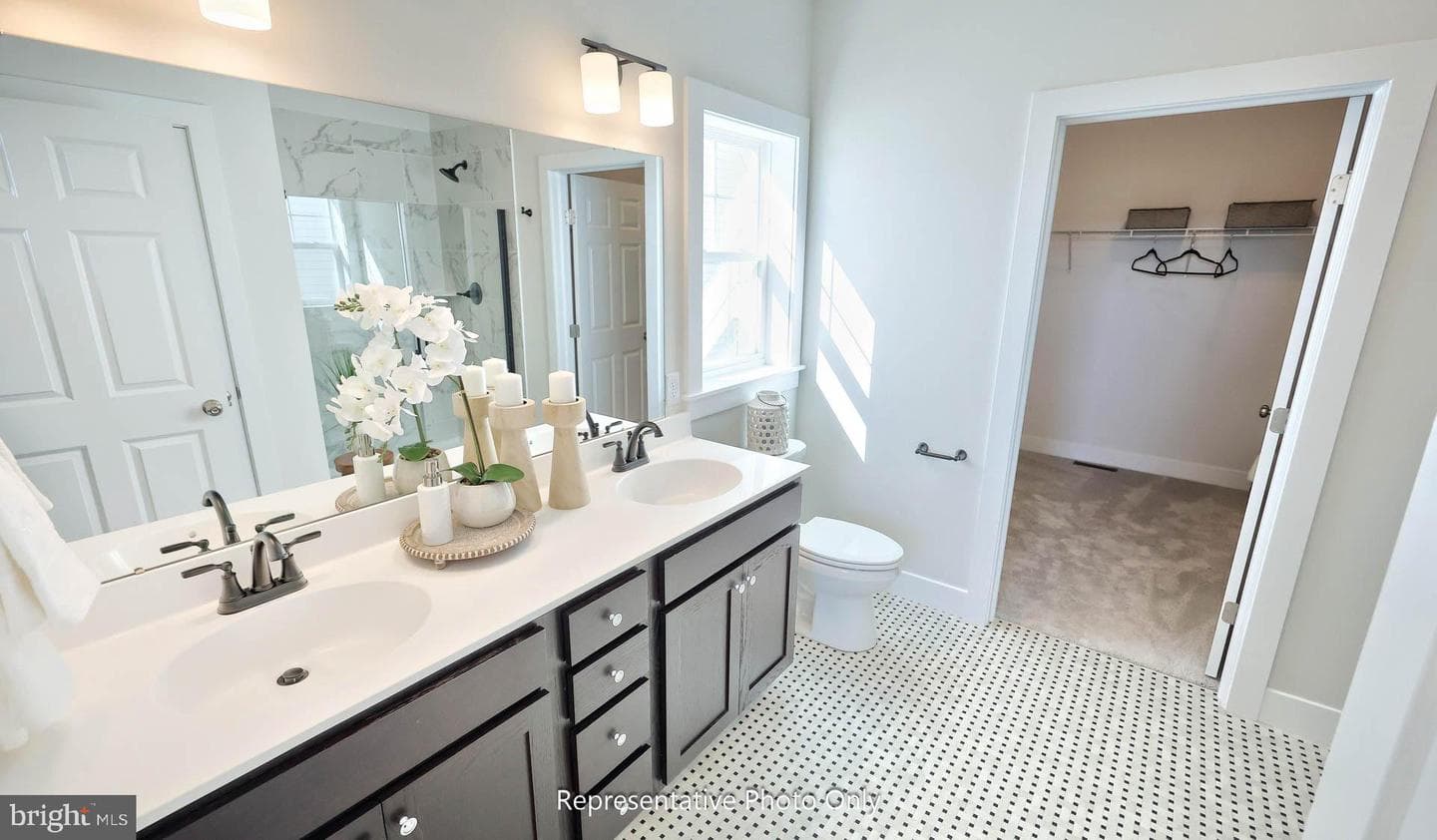 125 Alexandria Drive photo 26