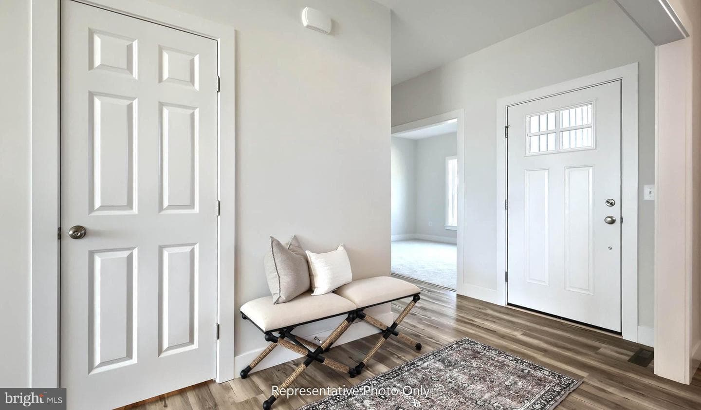 125 Alexandria Drive photo 8